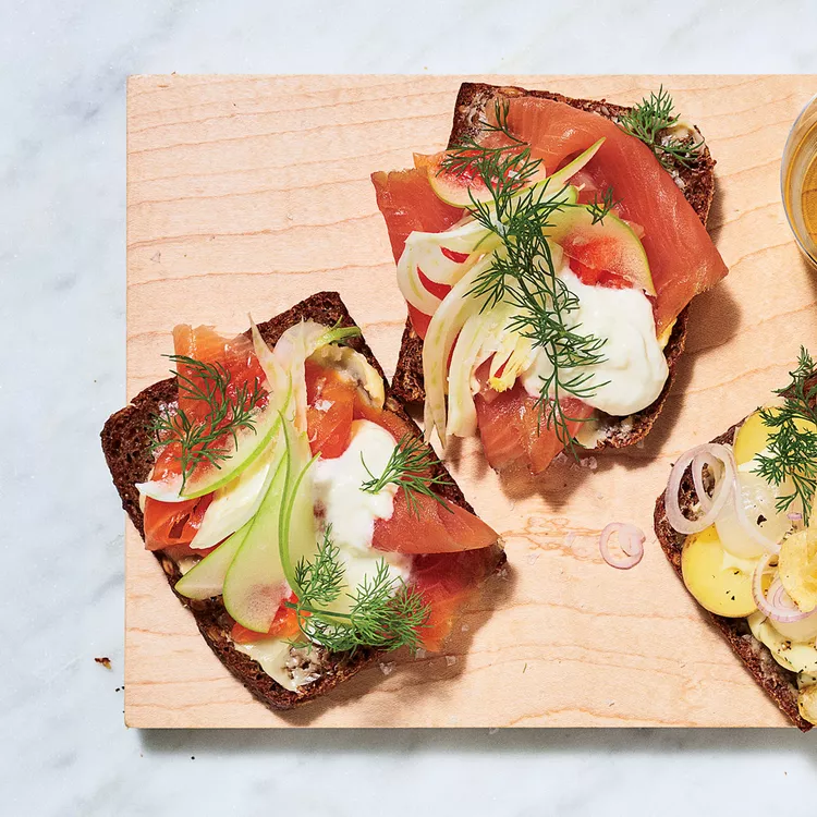 Smoked Salmon Smorrebrod